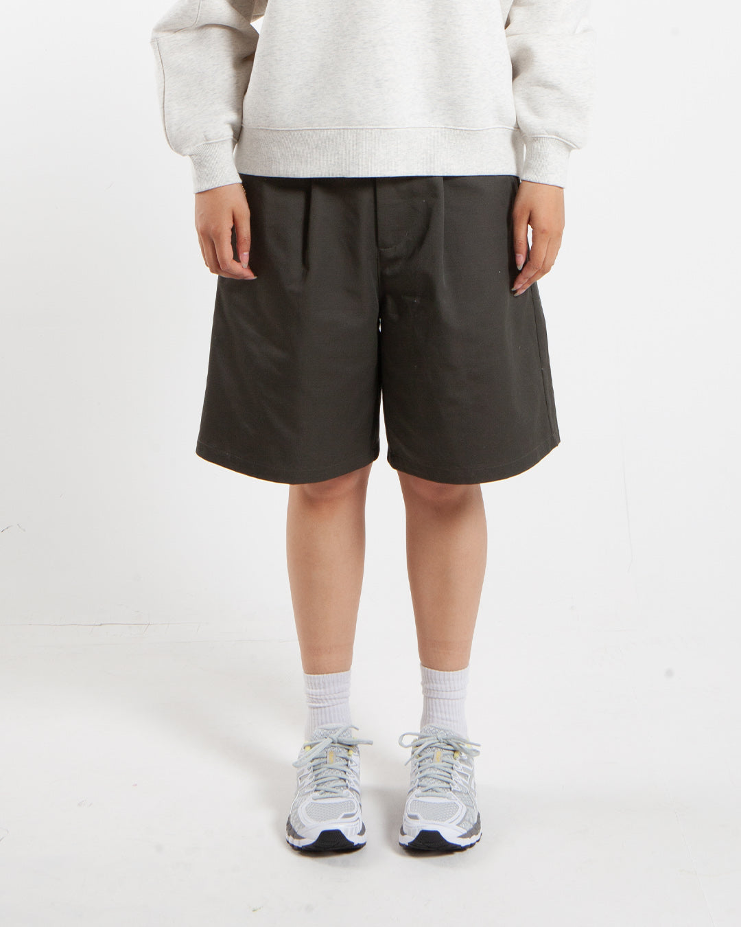 Metalwood Studio Trophy Short Olive Metalwood Studio Trophy Short Olive