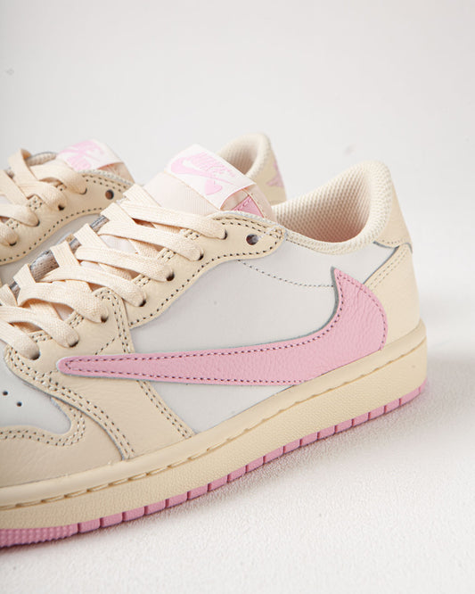 Air Jordan 1 Low x Travis Scott 'Shy Pink'