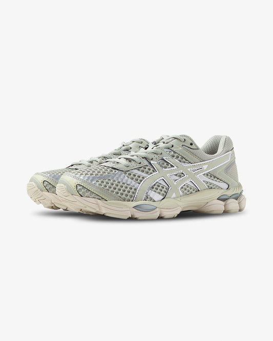 Asics Gel Cumulus 16 Dried Leaf Greens sneaker, angled front view