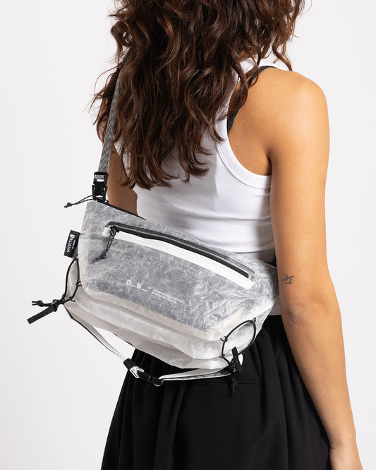 DB Journey Weigh Lighter Sling 10L Monochrome
