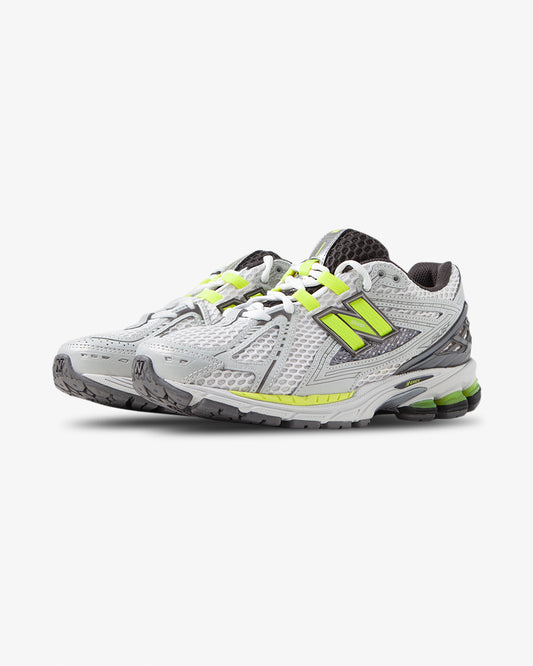 New Balance 1906R Light Silver Metallic