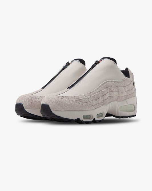 Air Max 95 Big Bubble, white shoe, sneaker, women, front view