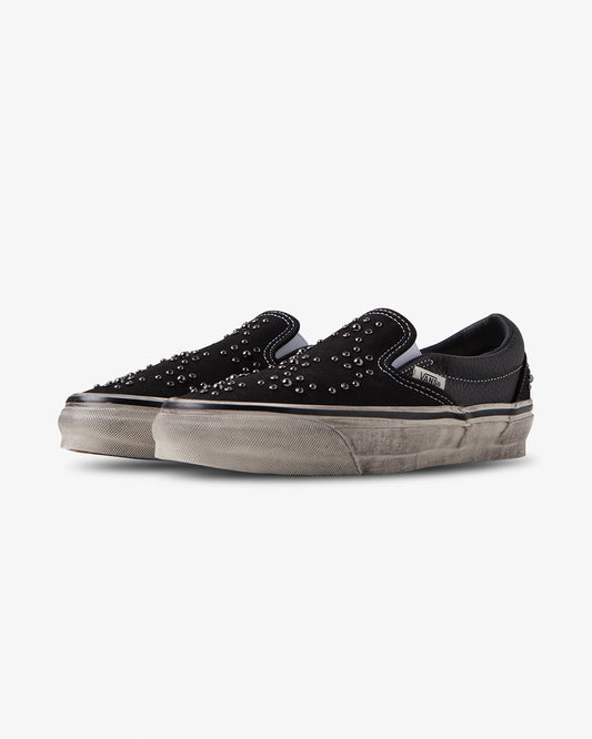 Vans OTW, Classic Slip On, Pearlised Series, black sneakers, women, front view